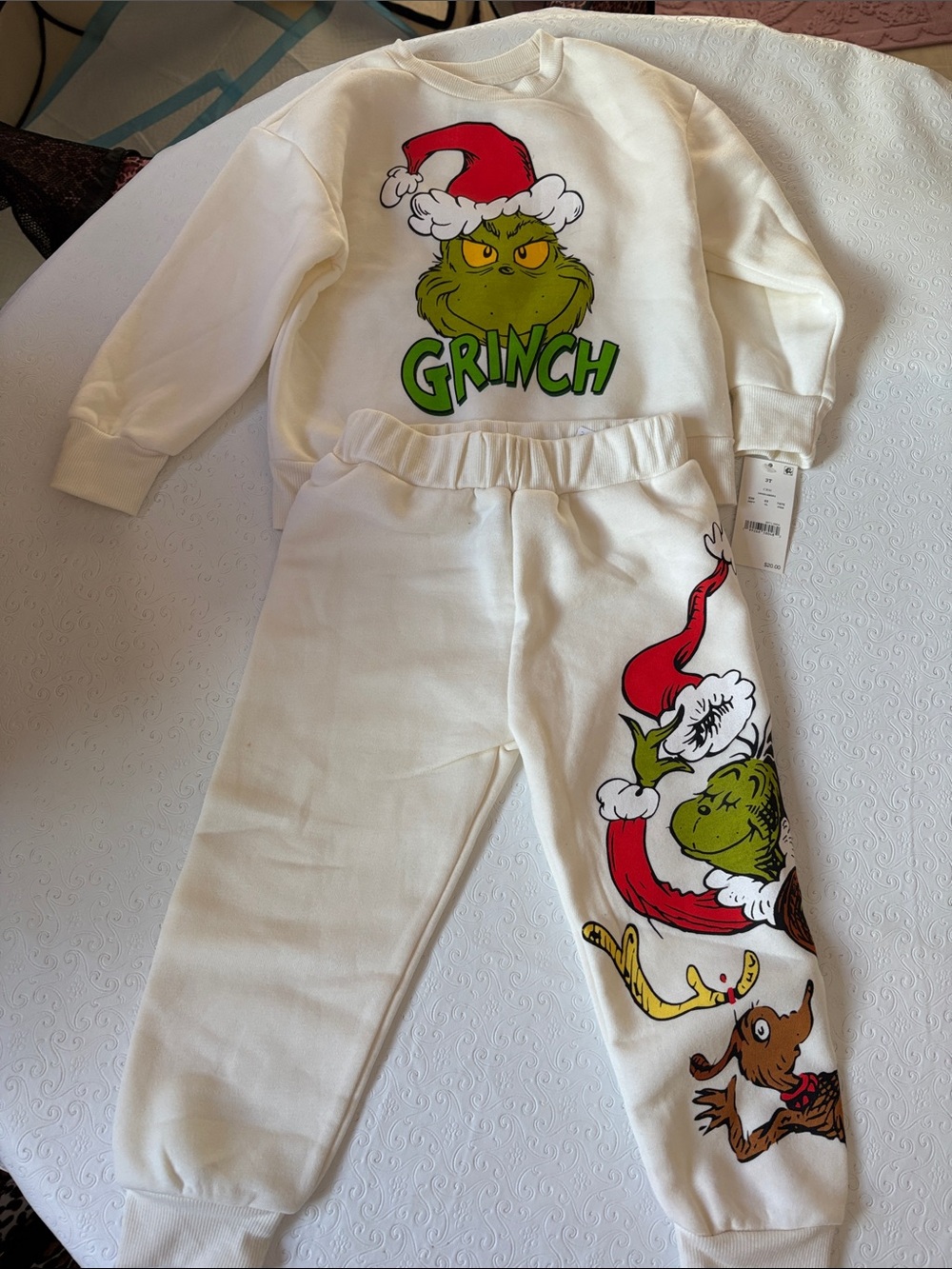 Grinch Cream Kids Matching Set - Graphic Sweatshirt & Joggers